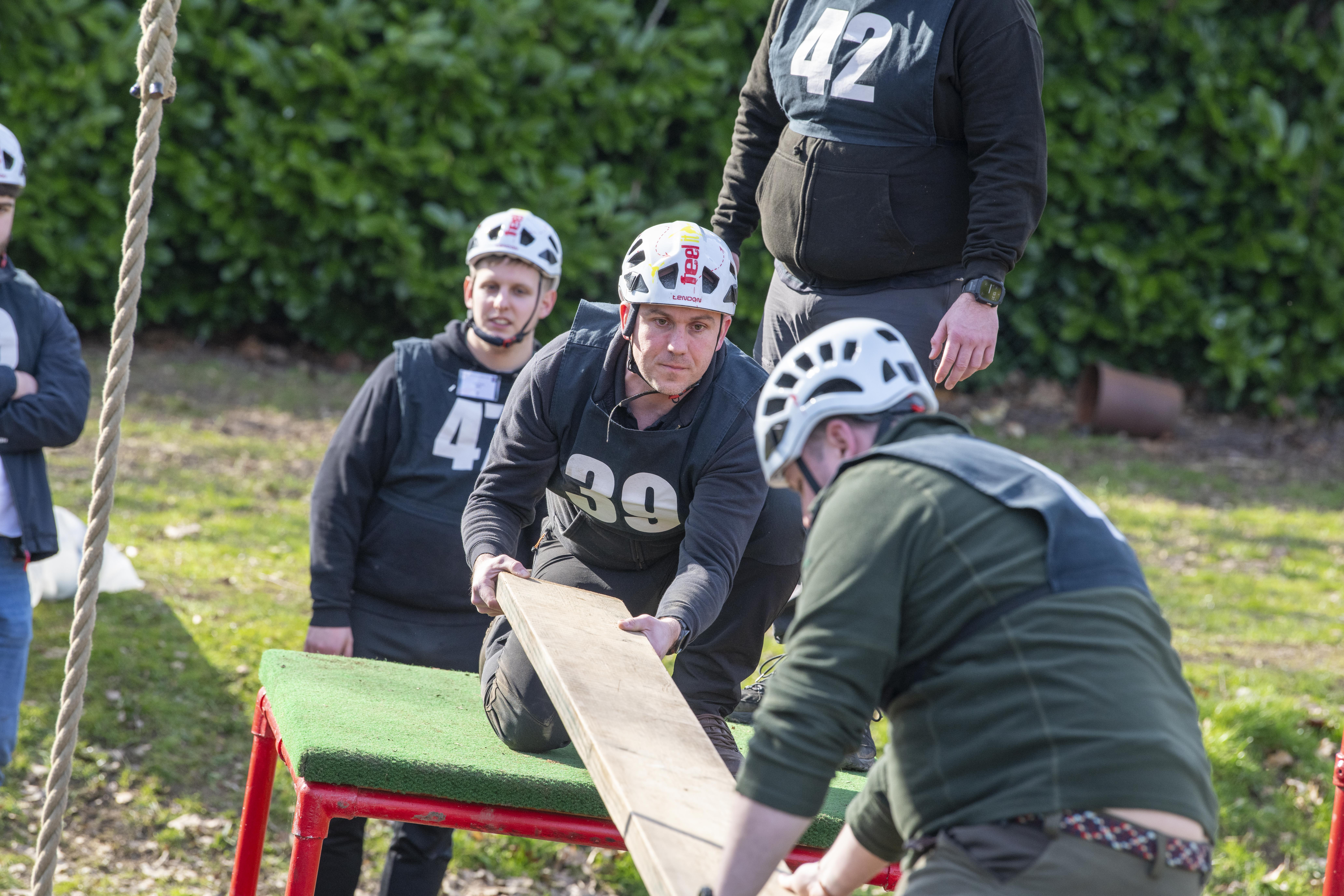 Participants working together as a team during command tasks 